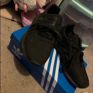 Black 4 adidas